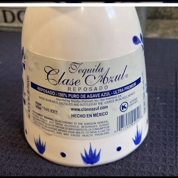 Clause azul tequila bottle - Picture 4 of 5
